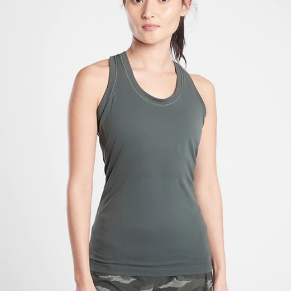Athleta Momentum Racerback Tank Bali Green, Medium